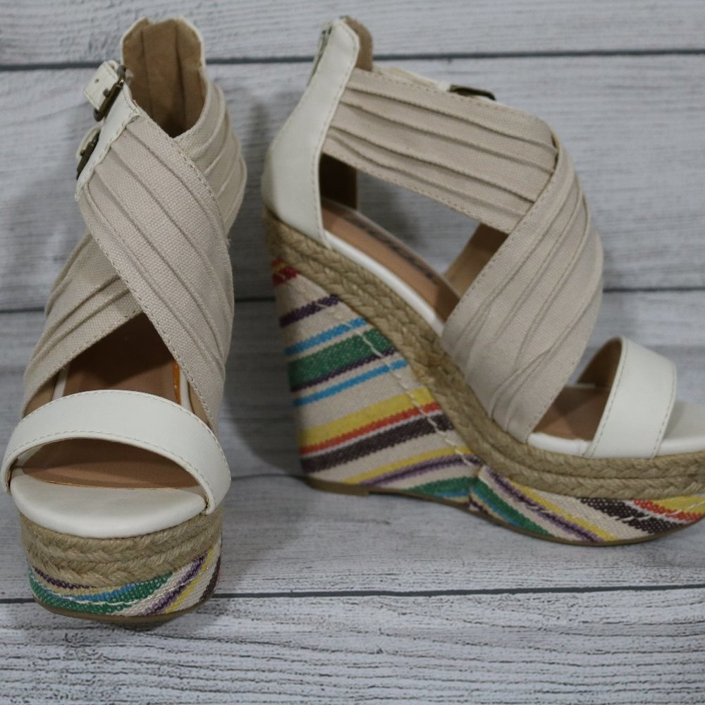SODA Platform Wedges Size 5.5